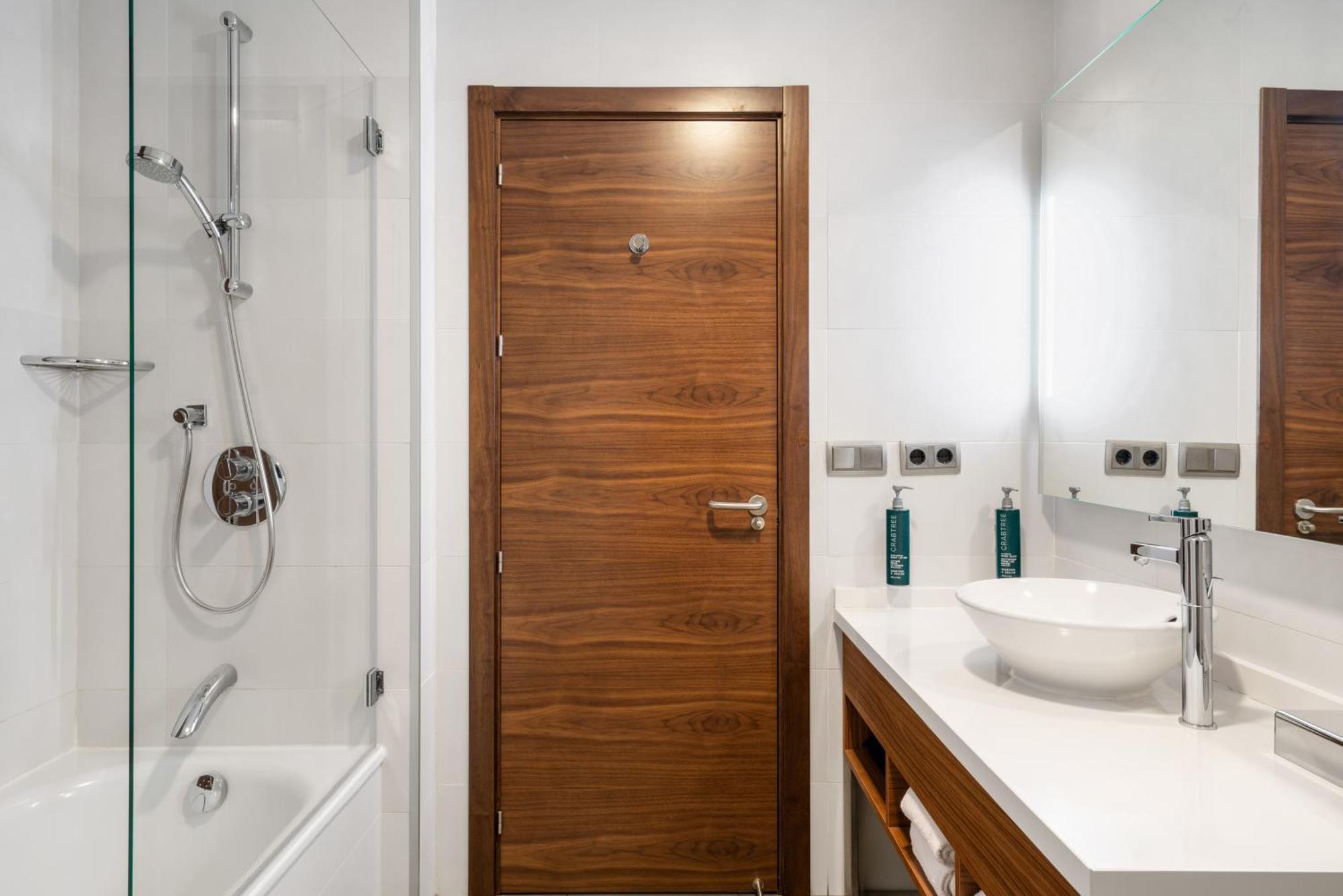 Hilton Garden Inn Sevilla Экстерьер фото