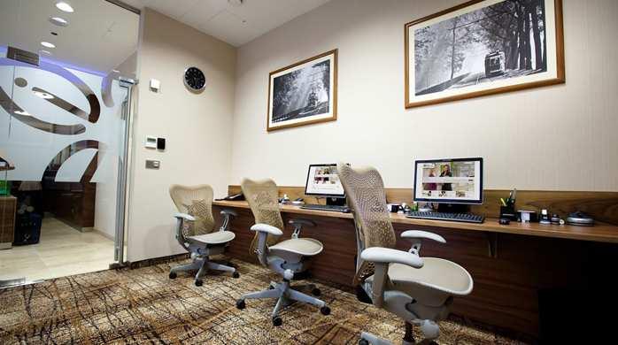 Hilton Garden Inn Sevilla Удобства фото